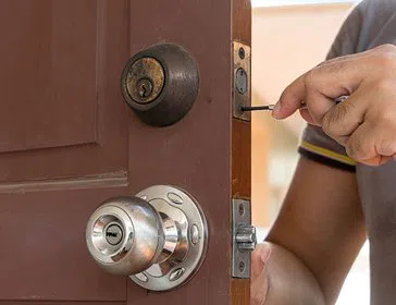 Gallery Locksmith Store Elmhurst, IL 630-475-7285 Gallery Locksmith Store Elmhurst, IL 630-475-7285 - 7-Lock-Installation